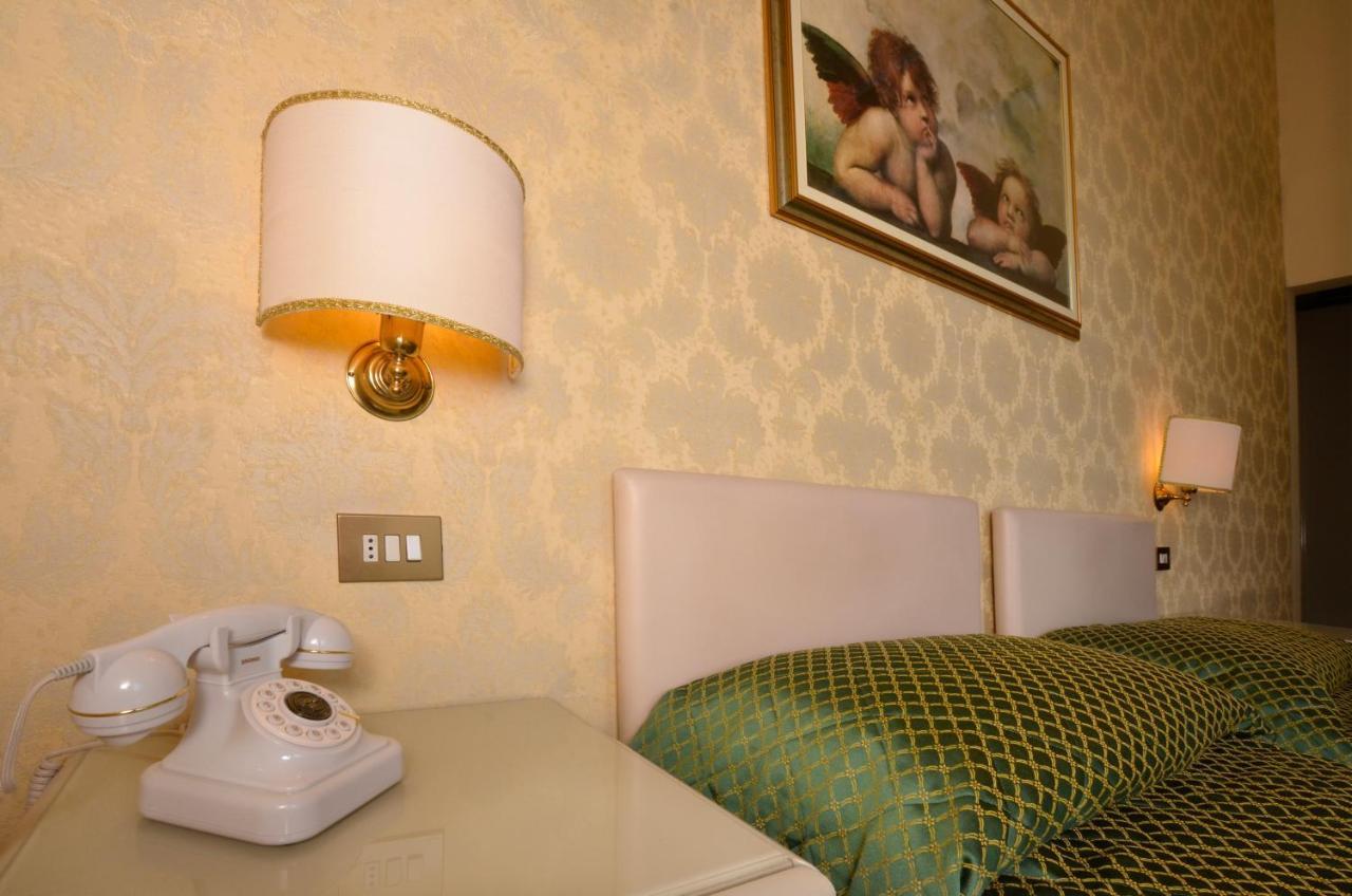 Grand Hotel Plaza & Locanda Maggiore 몬테카티니테르메 외부 사진