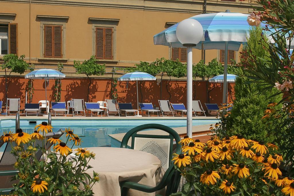 Grand Hotel Plaza & Locanda Maggiore 몬테카티니테르메 외부 사진